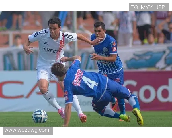 阿甲老男孩与戈的对决：青春与经验的碰撞与启示